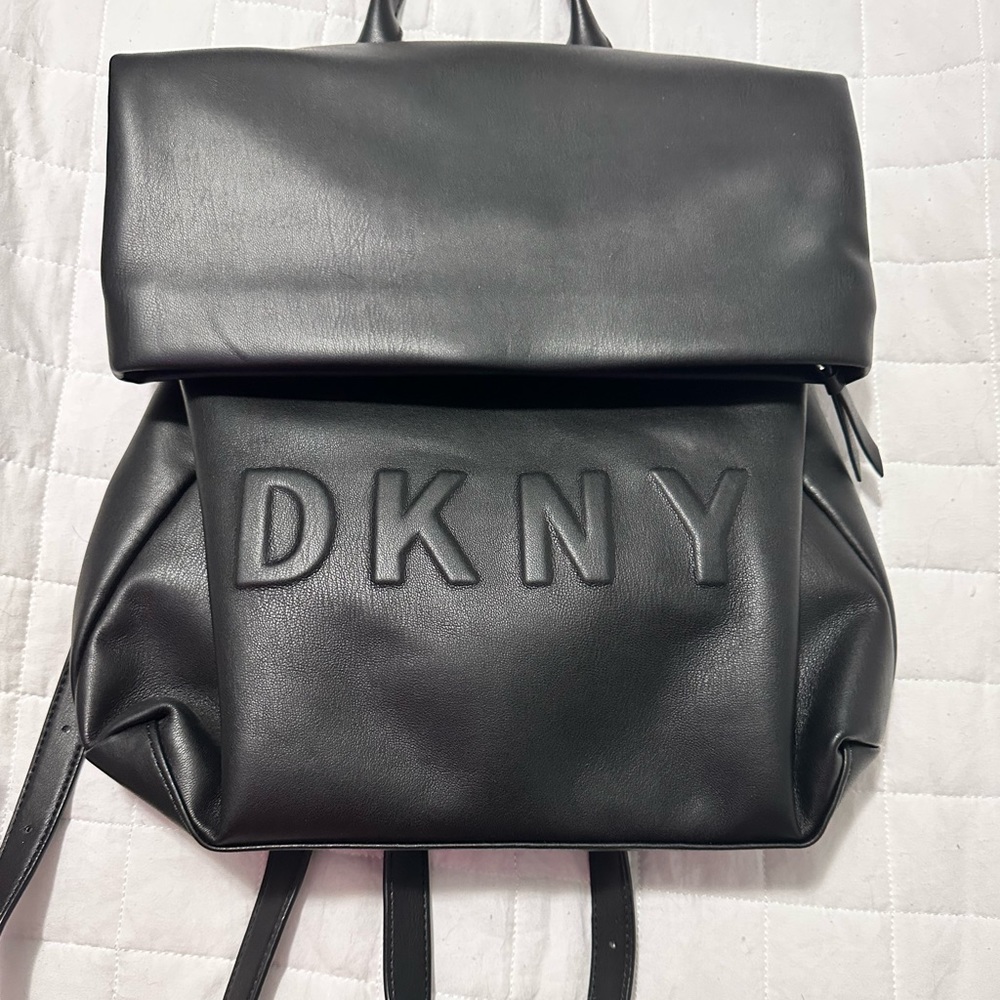 Dnky black pack pack